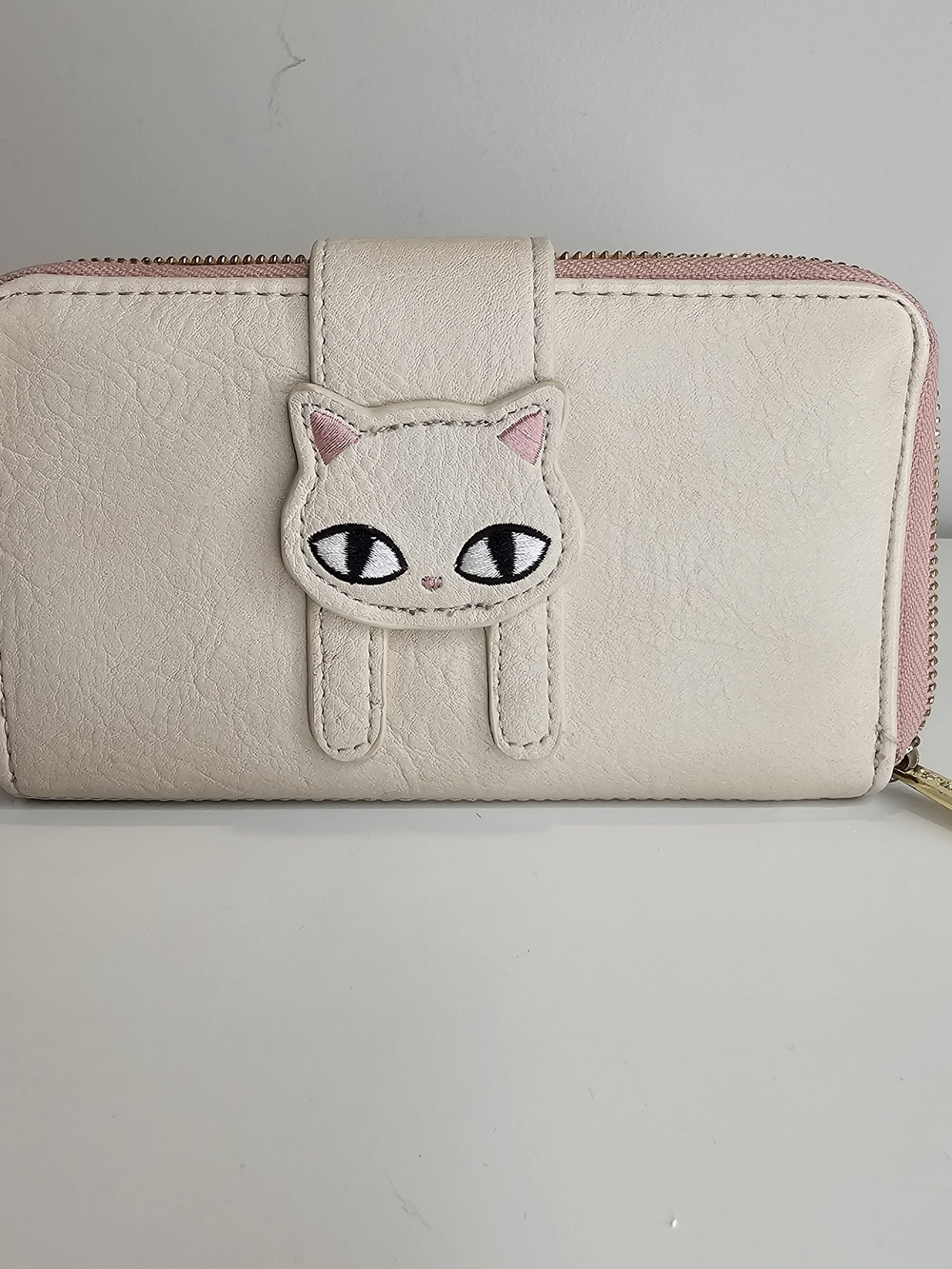 Loungefly OG Heart Logo Cat Face Wallet – Cream/Pink – 2018